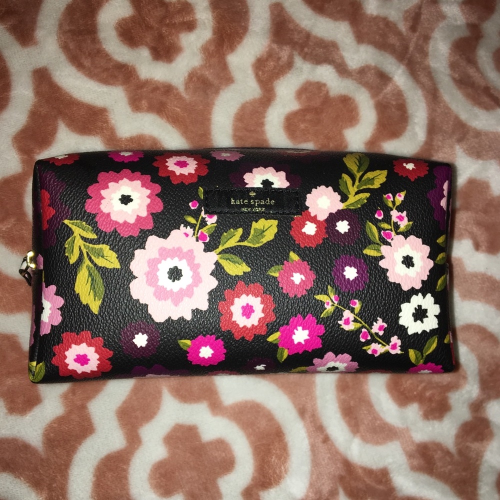 Kate Spade | Cosmetic Bag | Medium | New